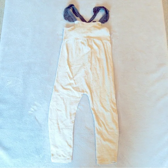 Zara Girls Ruffle Overall Jumper Gray Ivory Size 4-5 Years - Picture 2 of 10